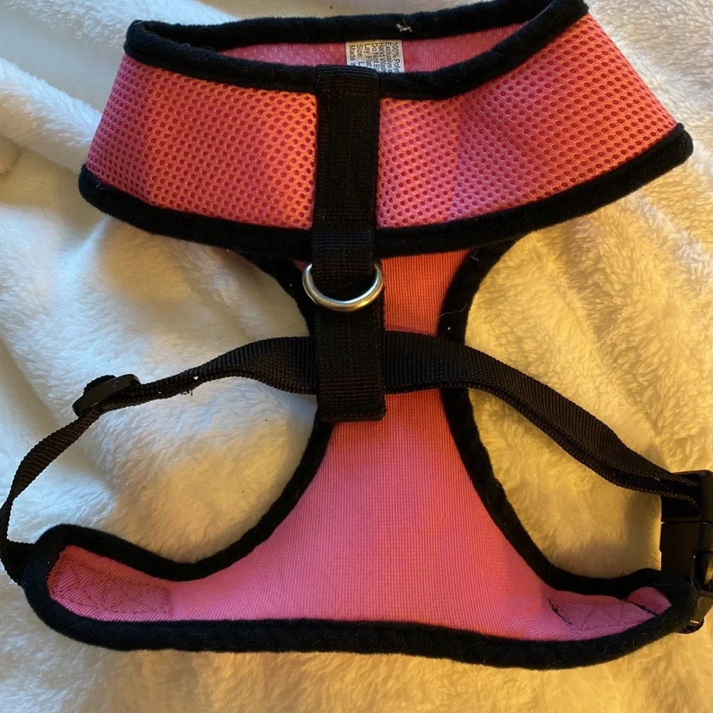 Medium pink mesh T-strap body harness size Large